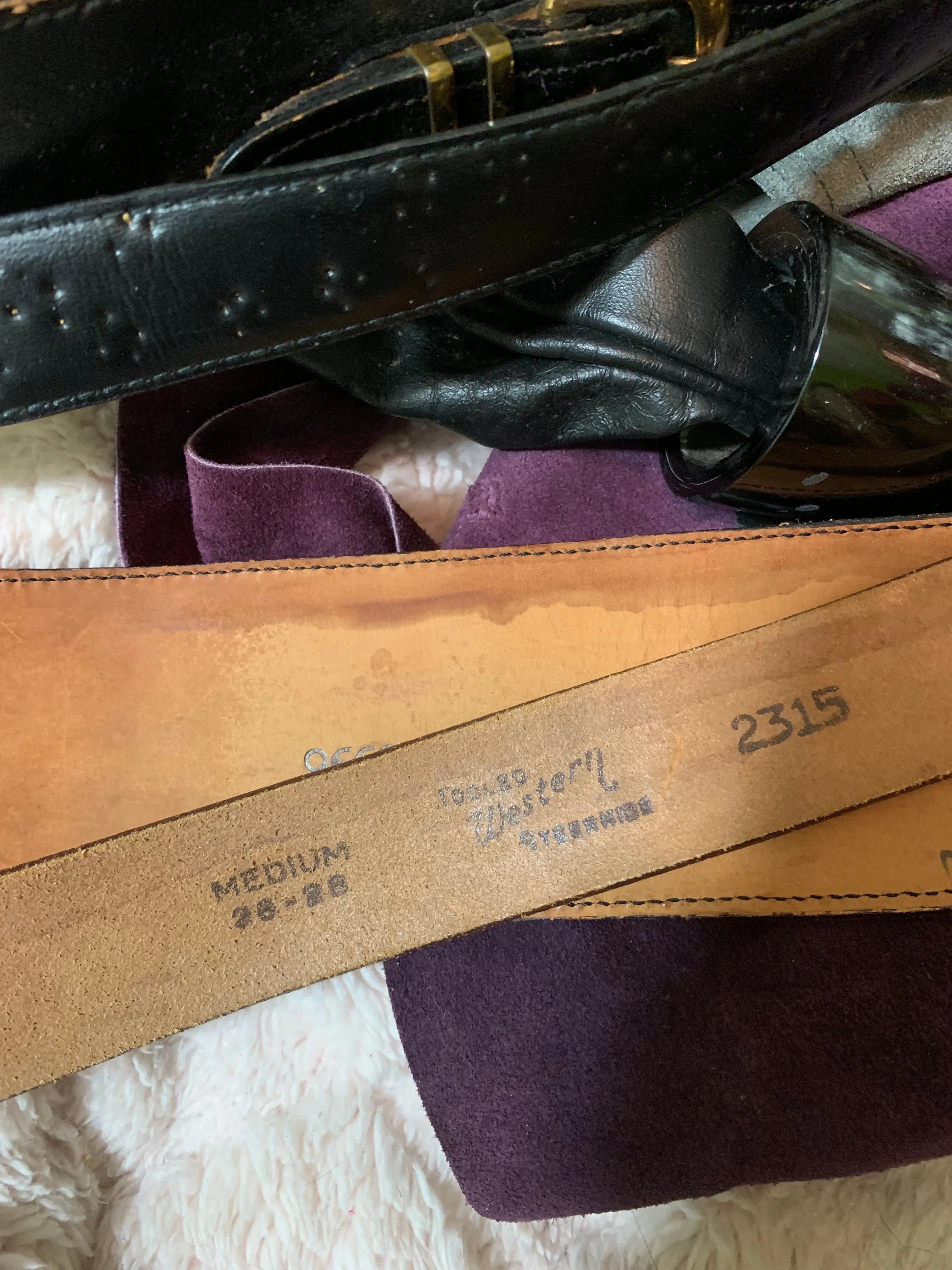 Classic Tooled Mexican Leather Belt circa 1950s