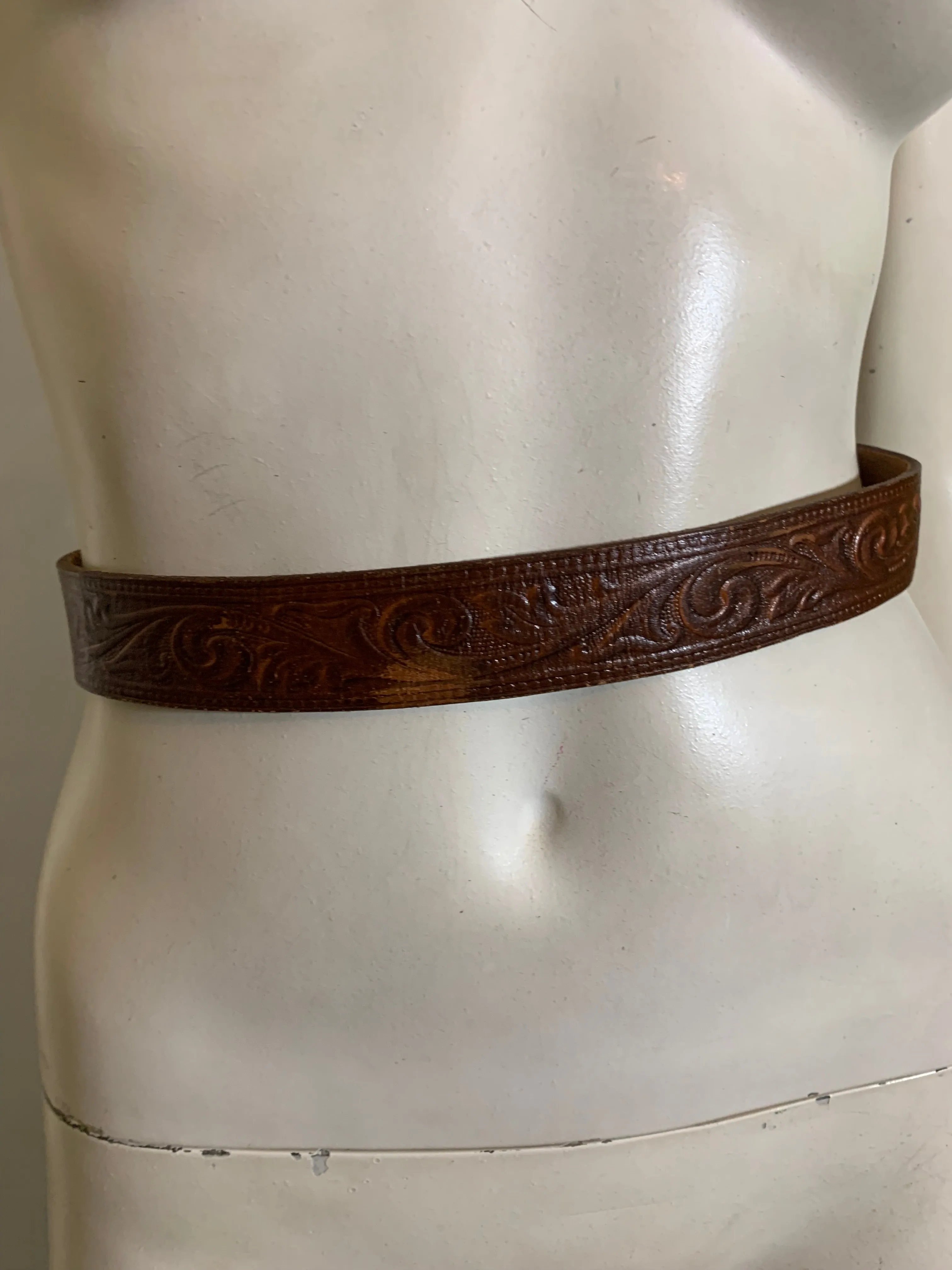 Classic Tooled Mexican Leather Belt circa 1950s
