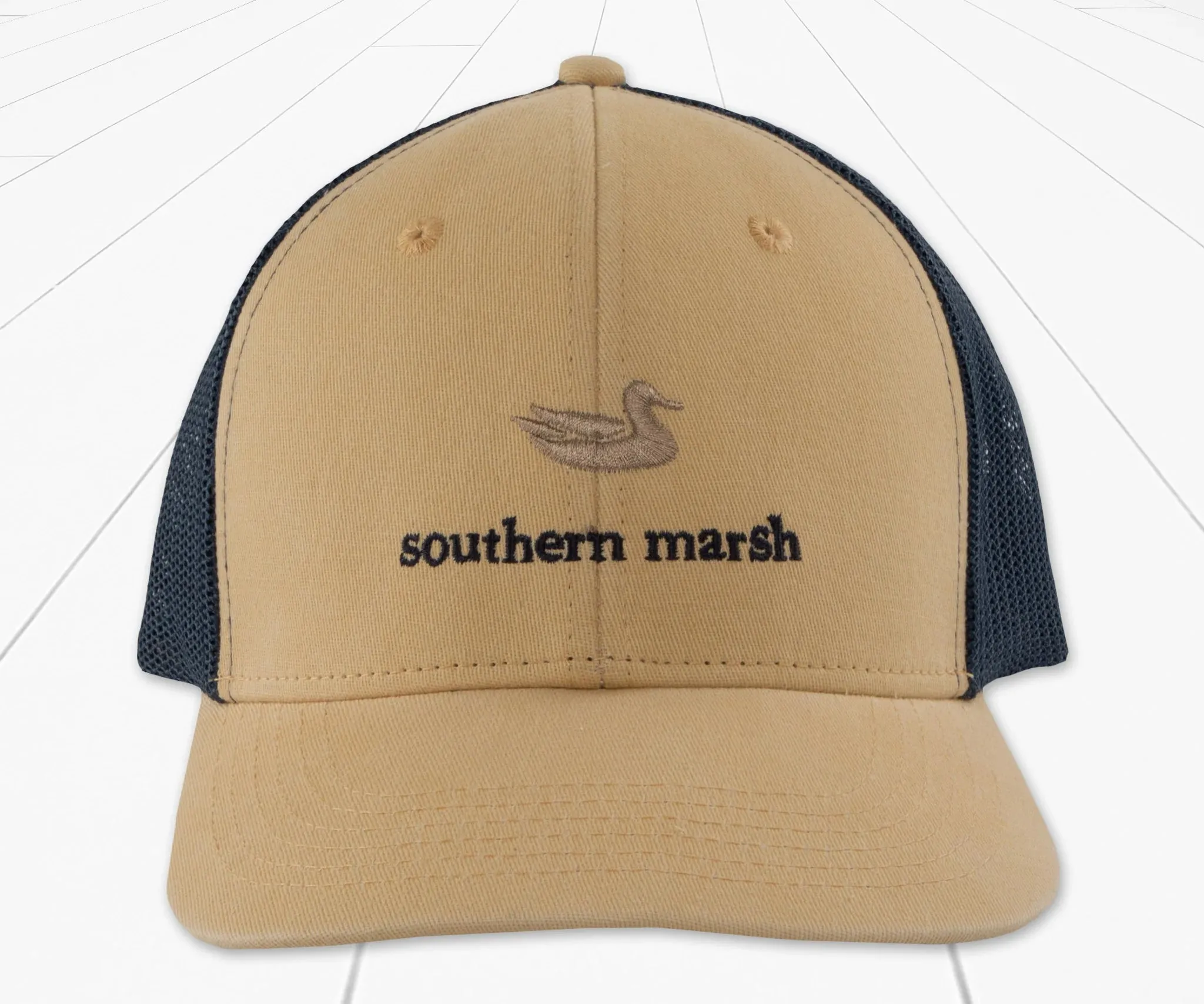 CLASSIC TRUCKER HAT KHAKI