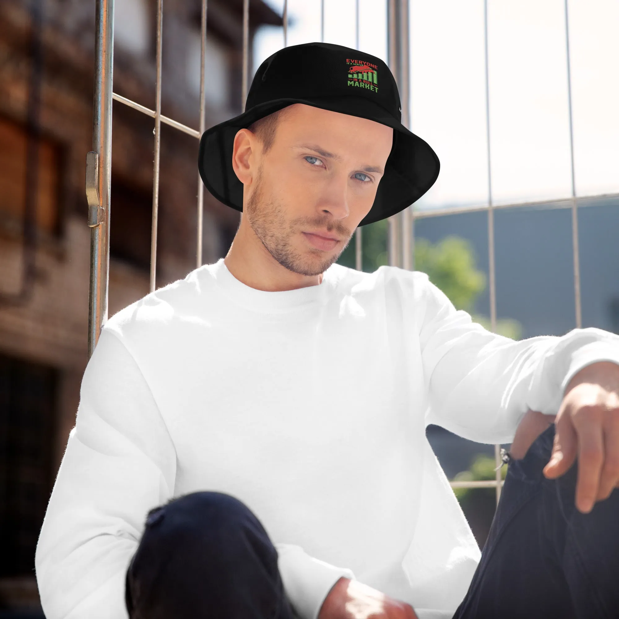 Everyone is a Genius in a Bull Market V1 - Bucket Hat