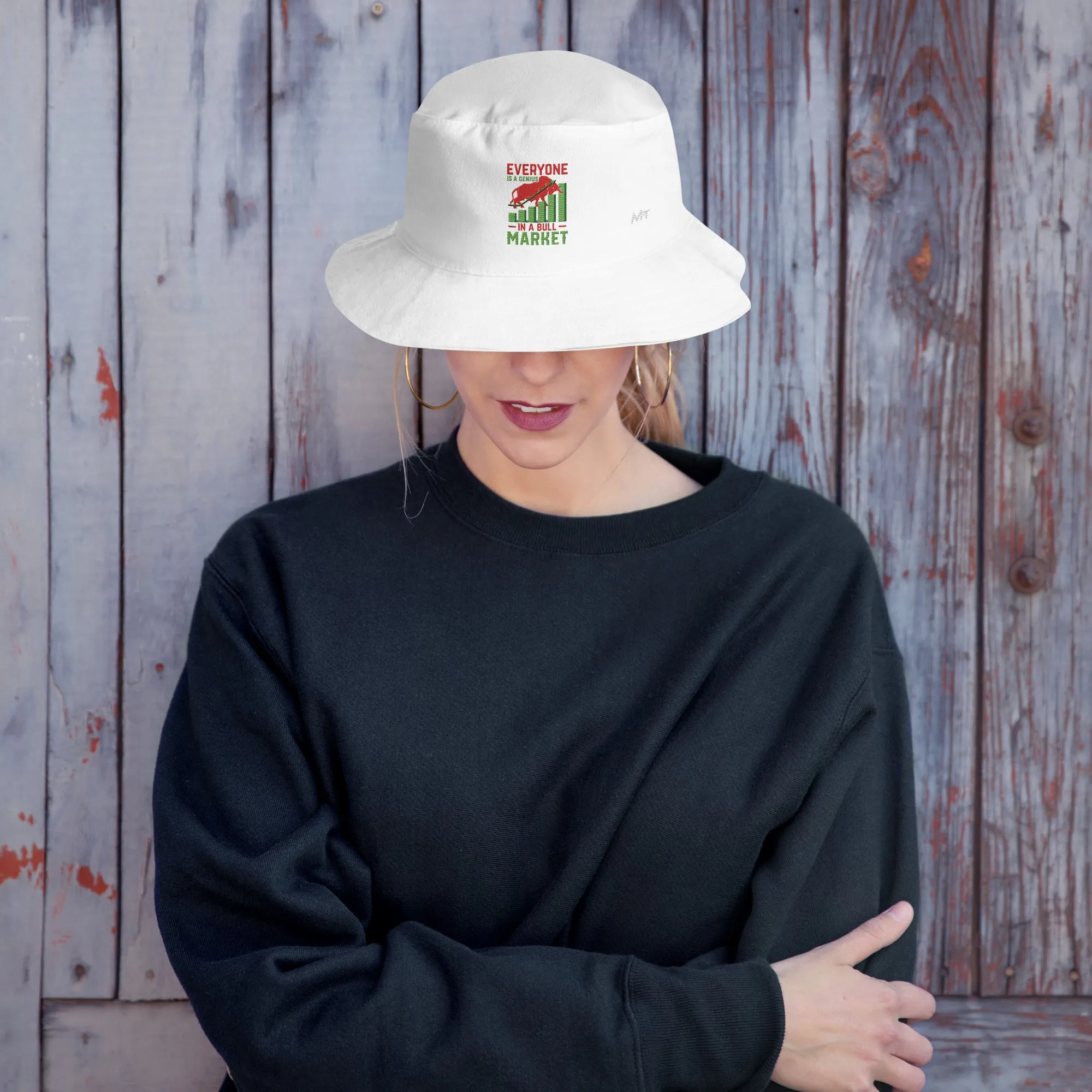 Everyone is a Genius in a Bull Market V1 - Bucket Hat