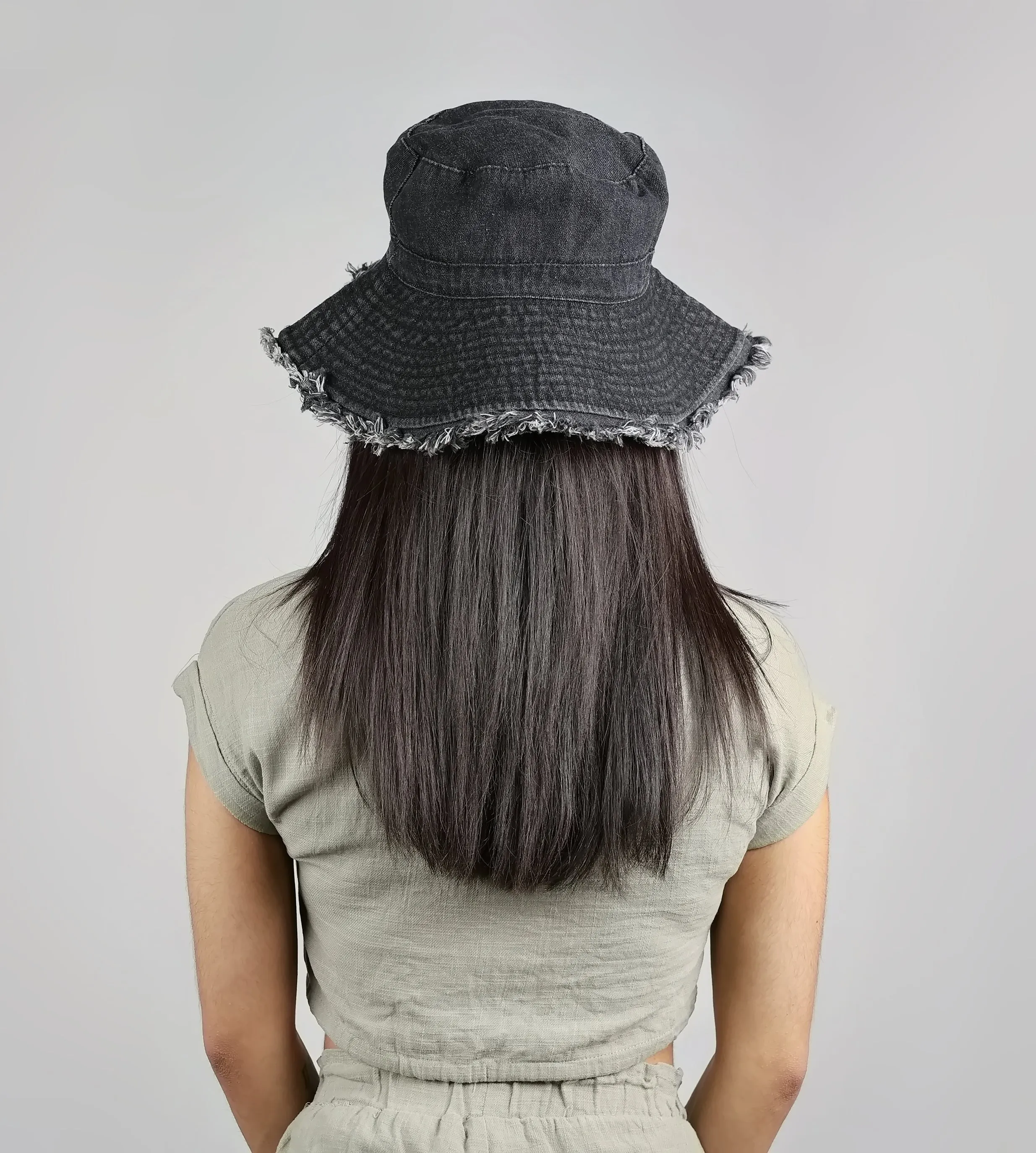 LONG BRIM DENIM BUCKET HAT