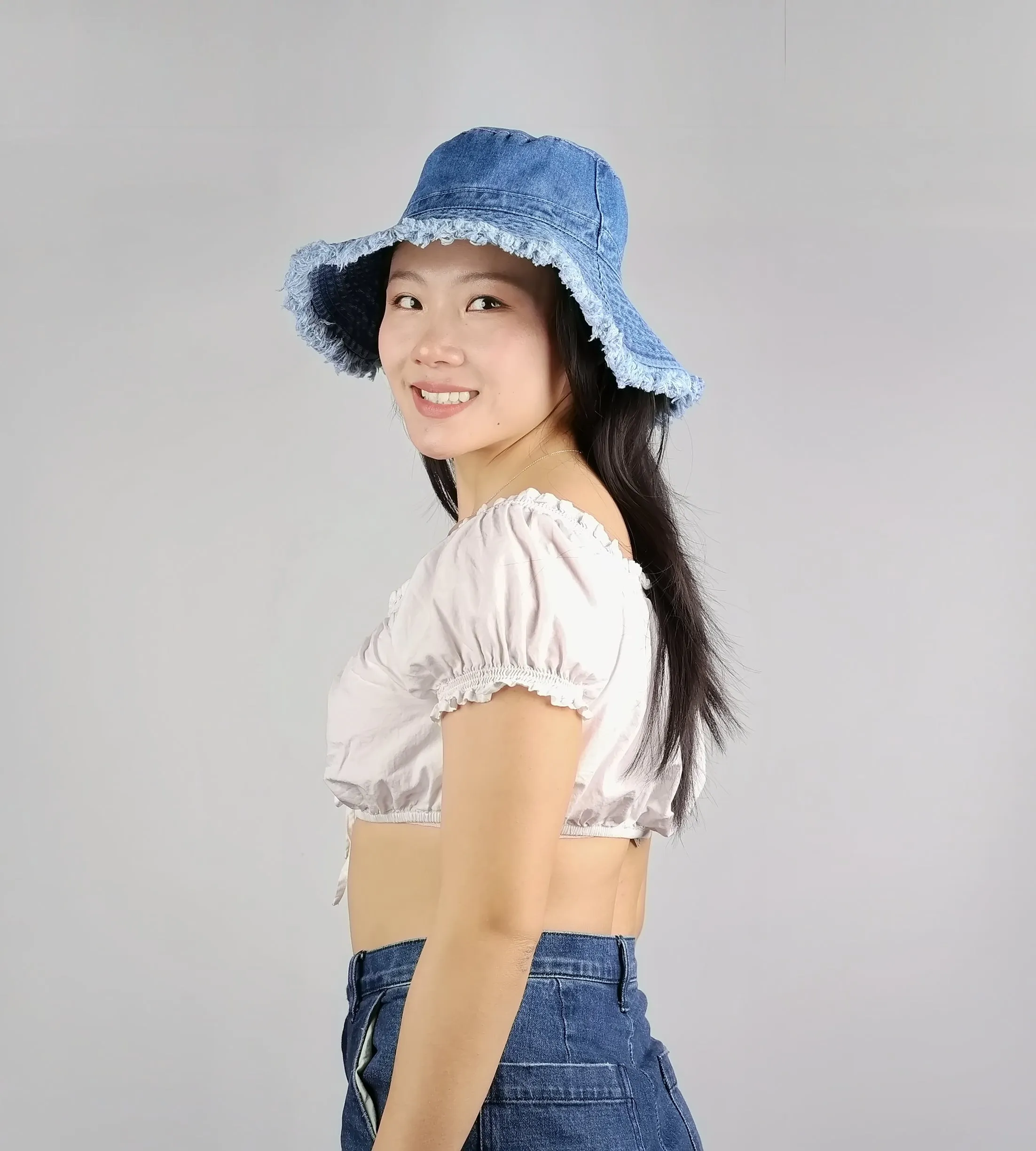 LONG BRIM DENIM BUCKET HAT
