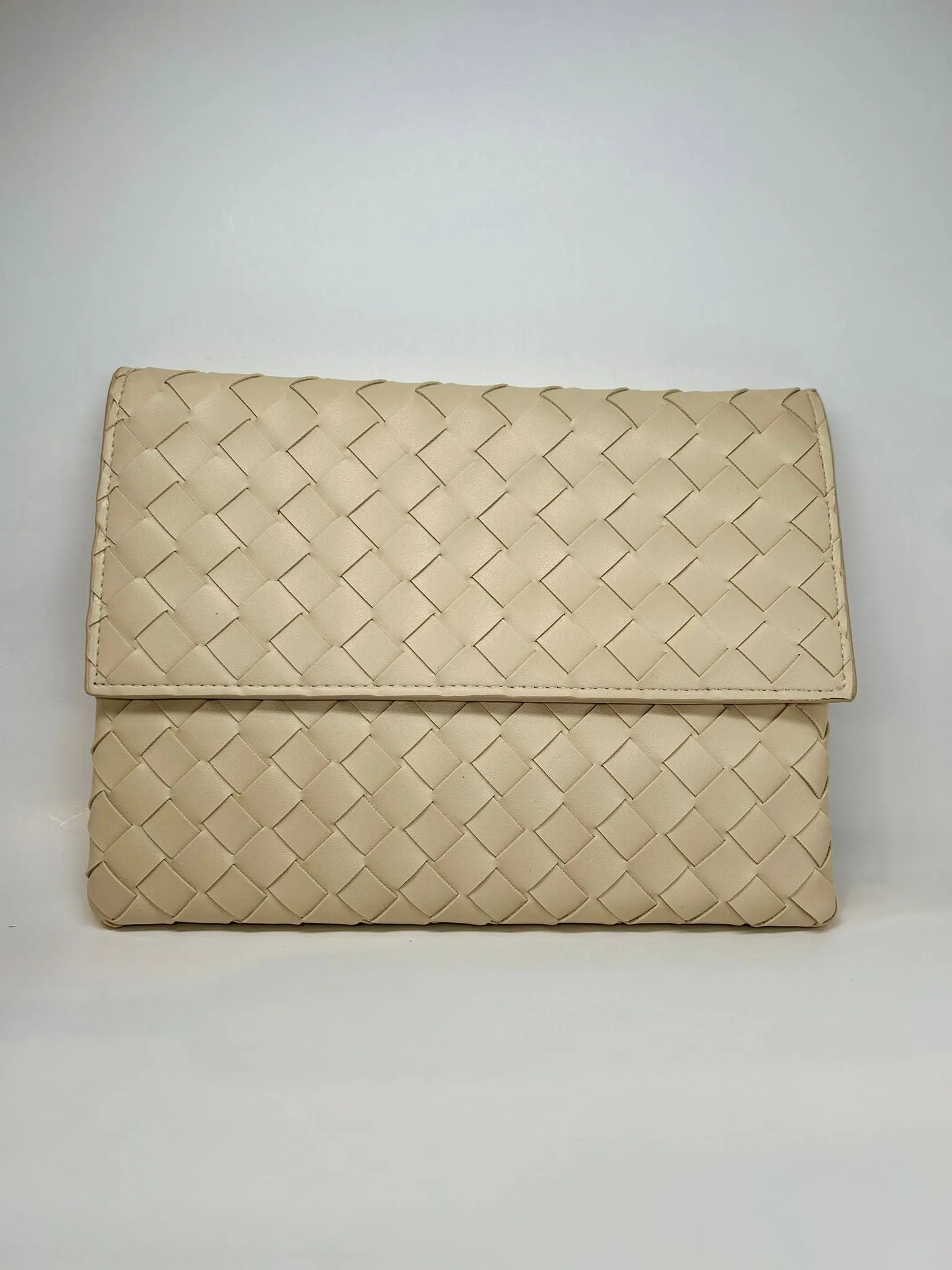 Marie - Beige Woven Clutch