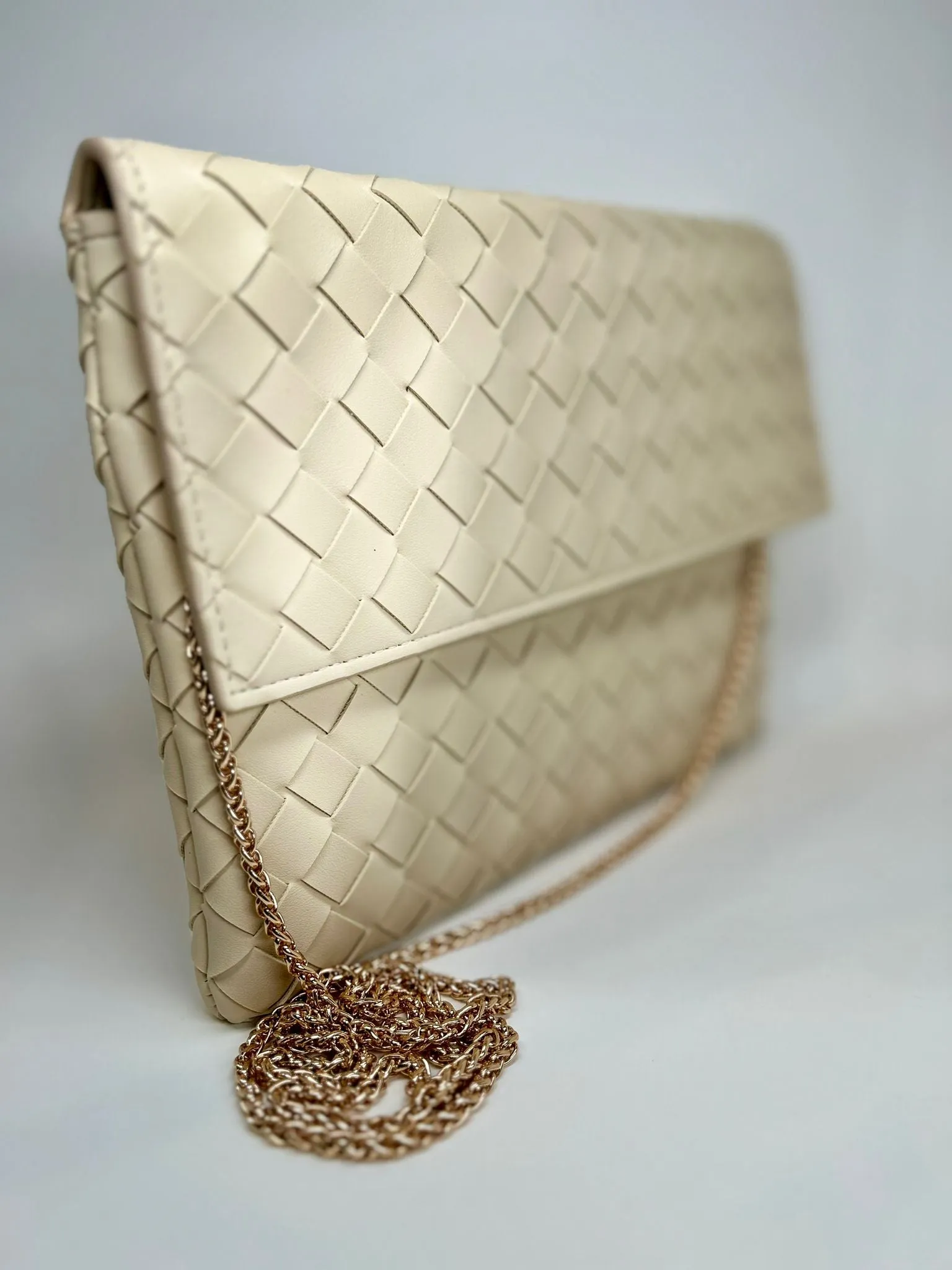 Marie - Beige Woven Clutch