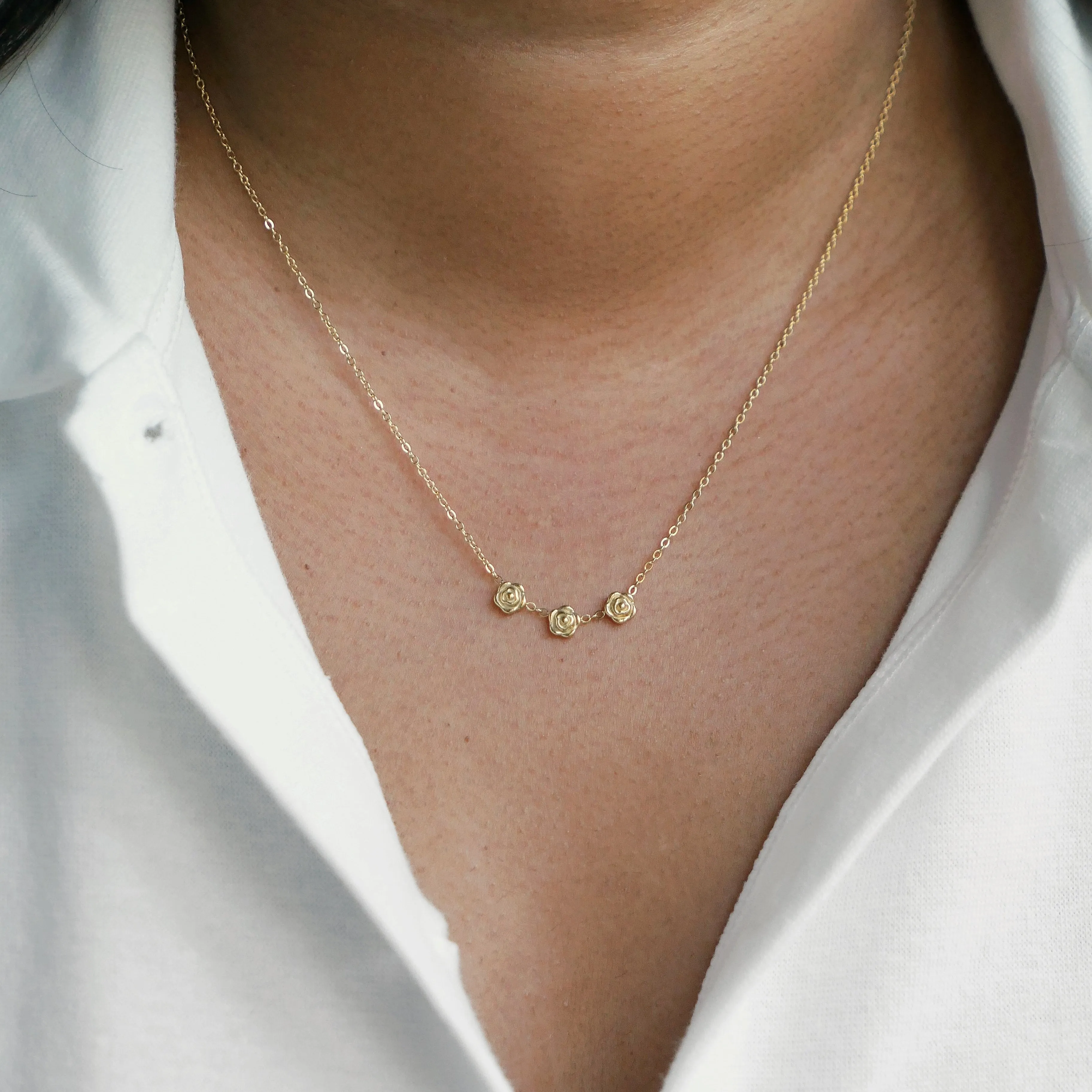 Mini Roses Necklace
