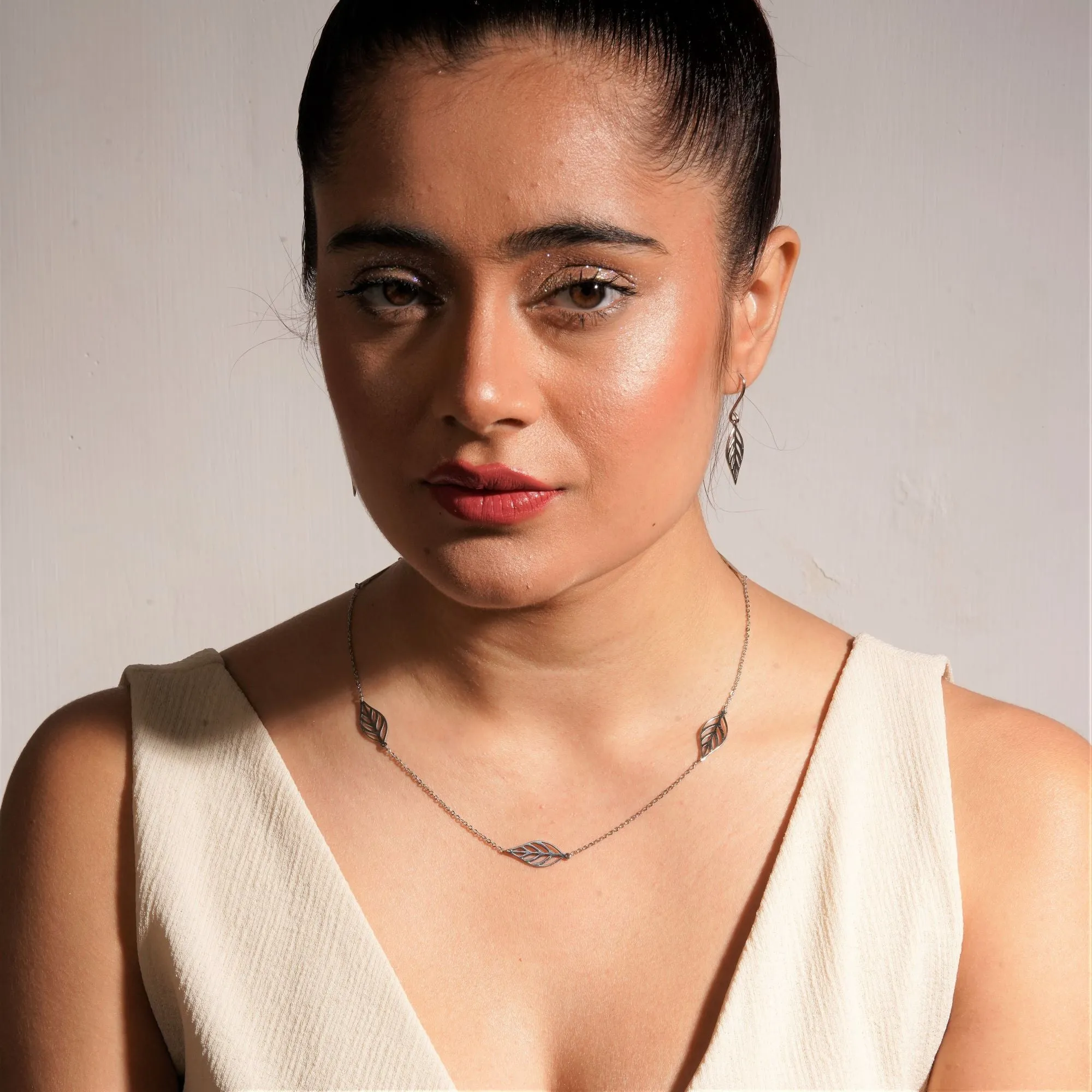 OLLUU Sterling Silver Leafy Chain Necklace Set Adjustable & Authentic 925 Silver Jewelry
