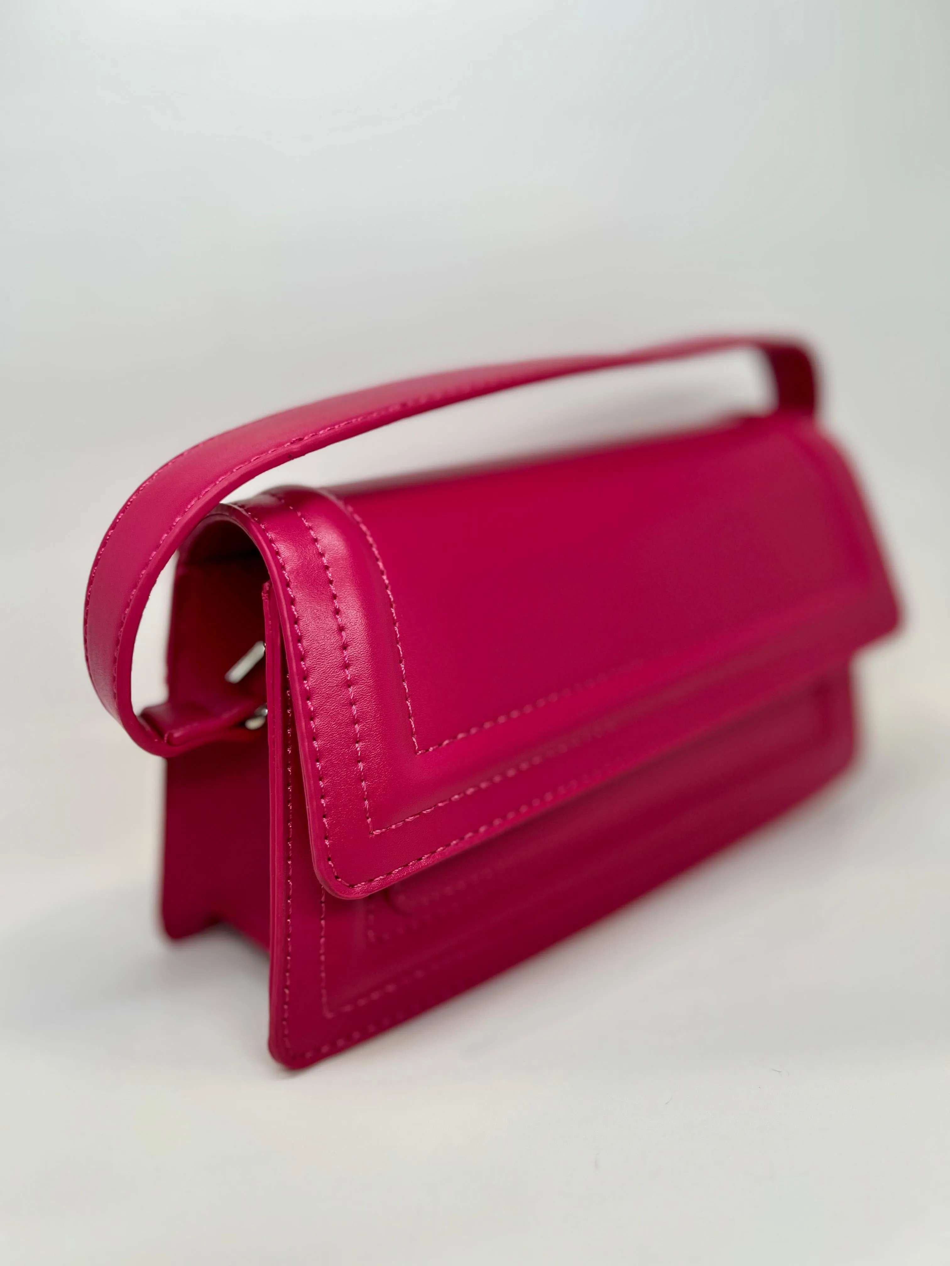Valeria - Fuchsia Leather Clutch