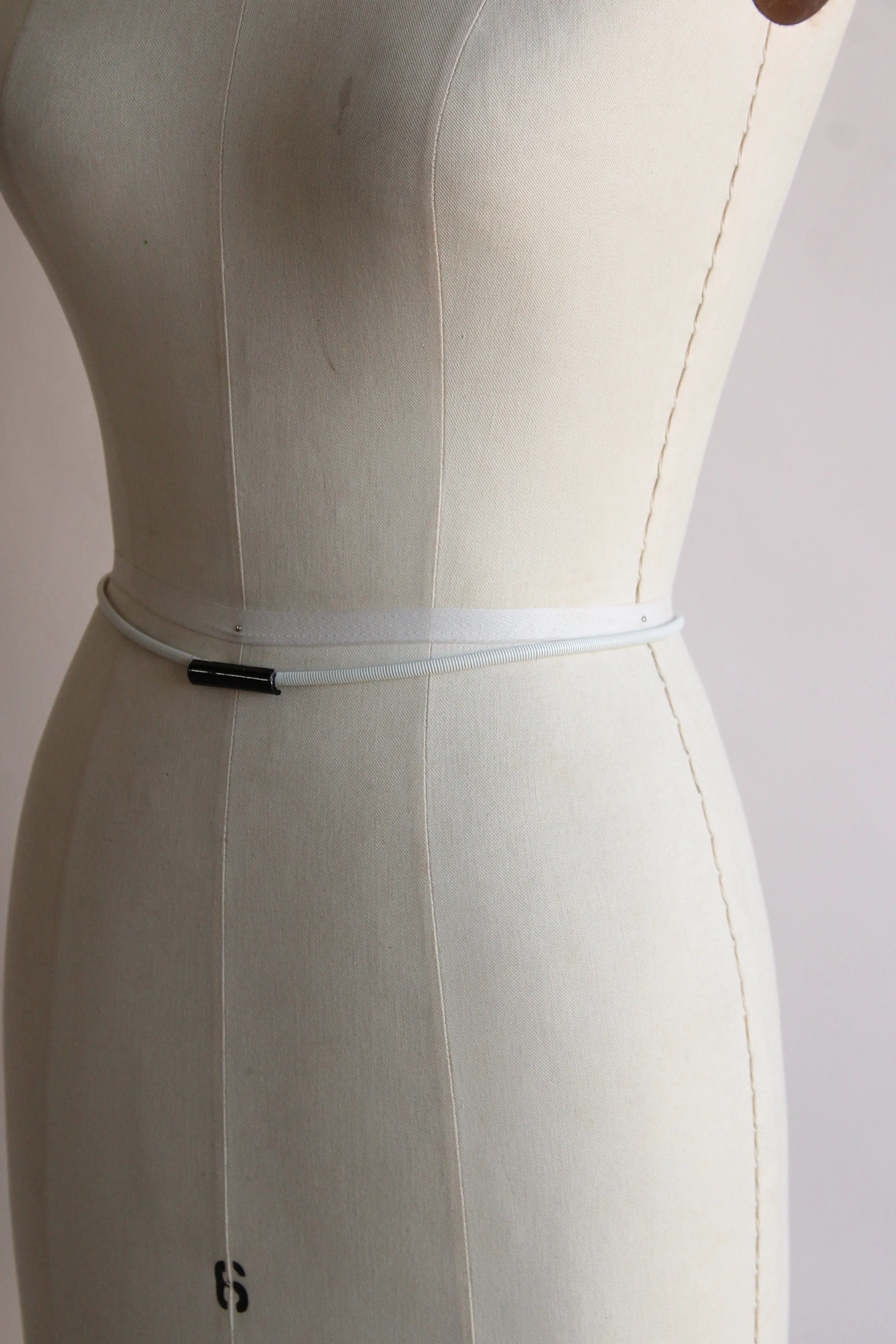 Vintage 1970s White Metal Skinny Belt