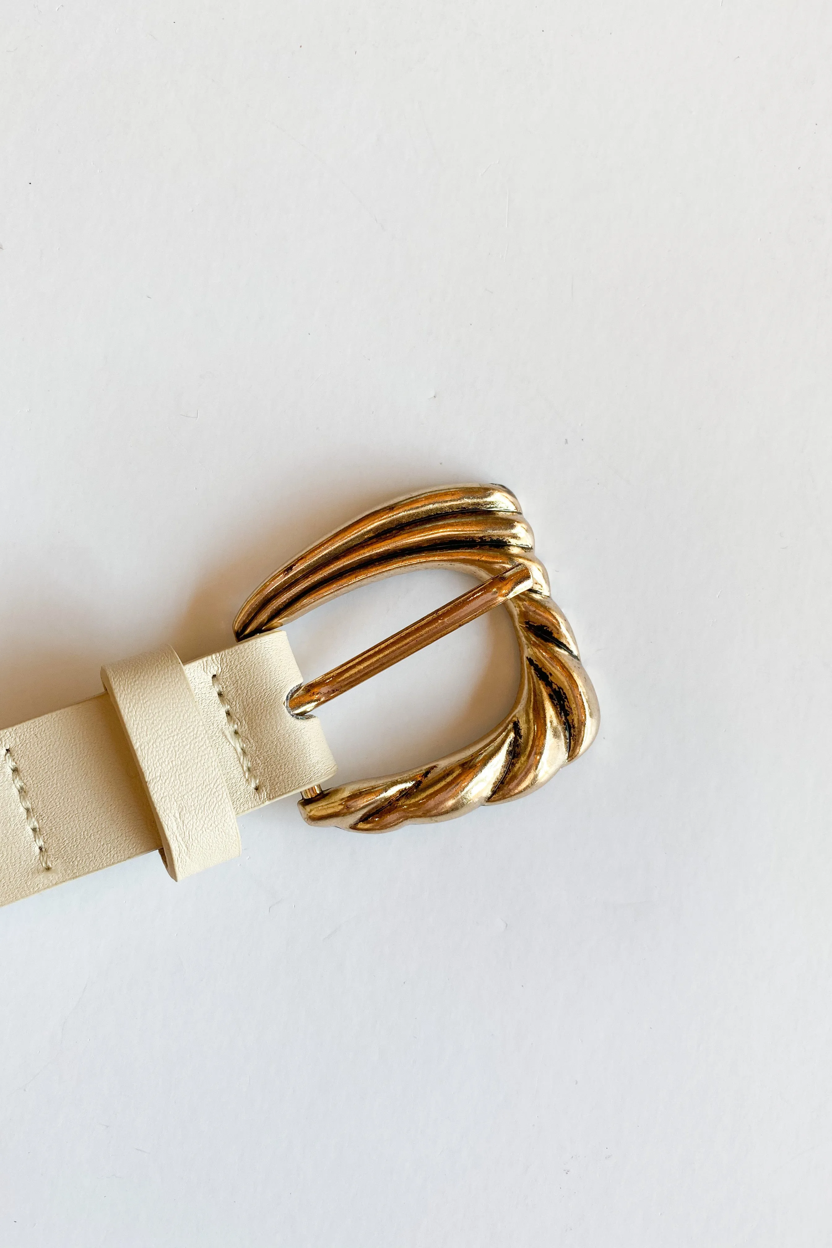 vintage buckle belt